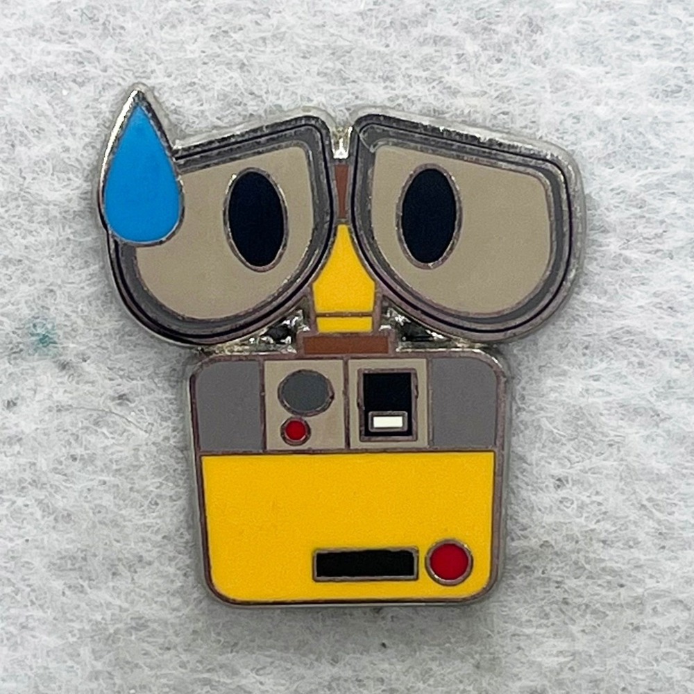 🔮 5/$25 Disney Wall-E Emojis Nervous Pin